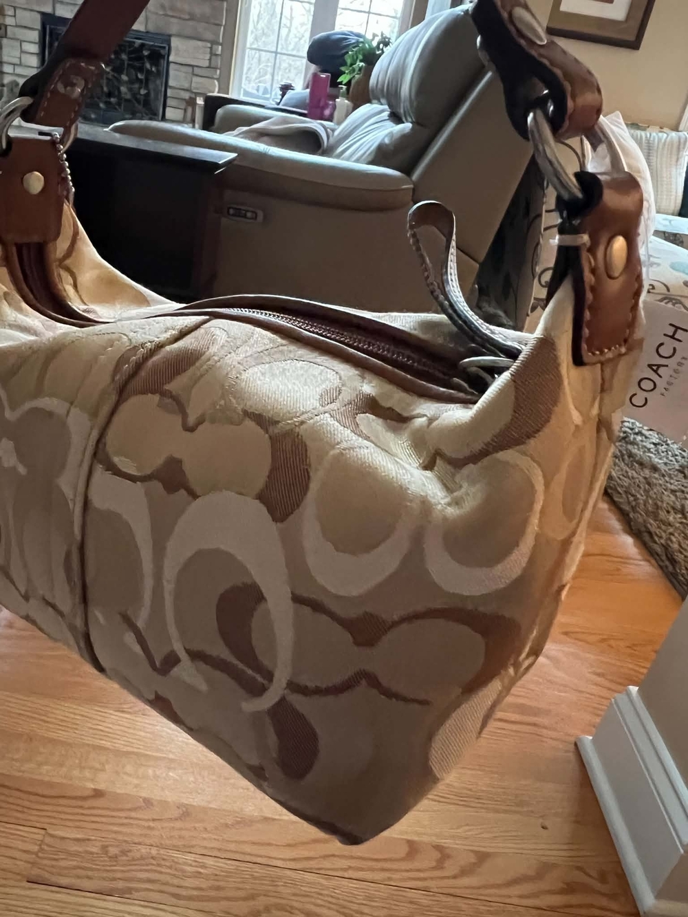 COACH Signature Mini Tote - Picture 4 of 8